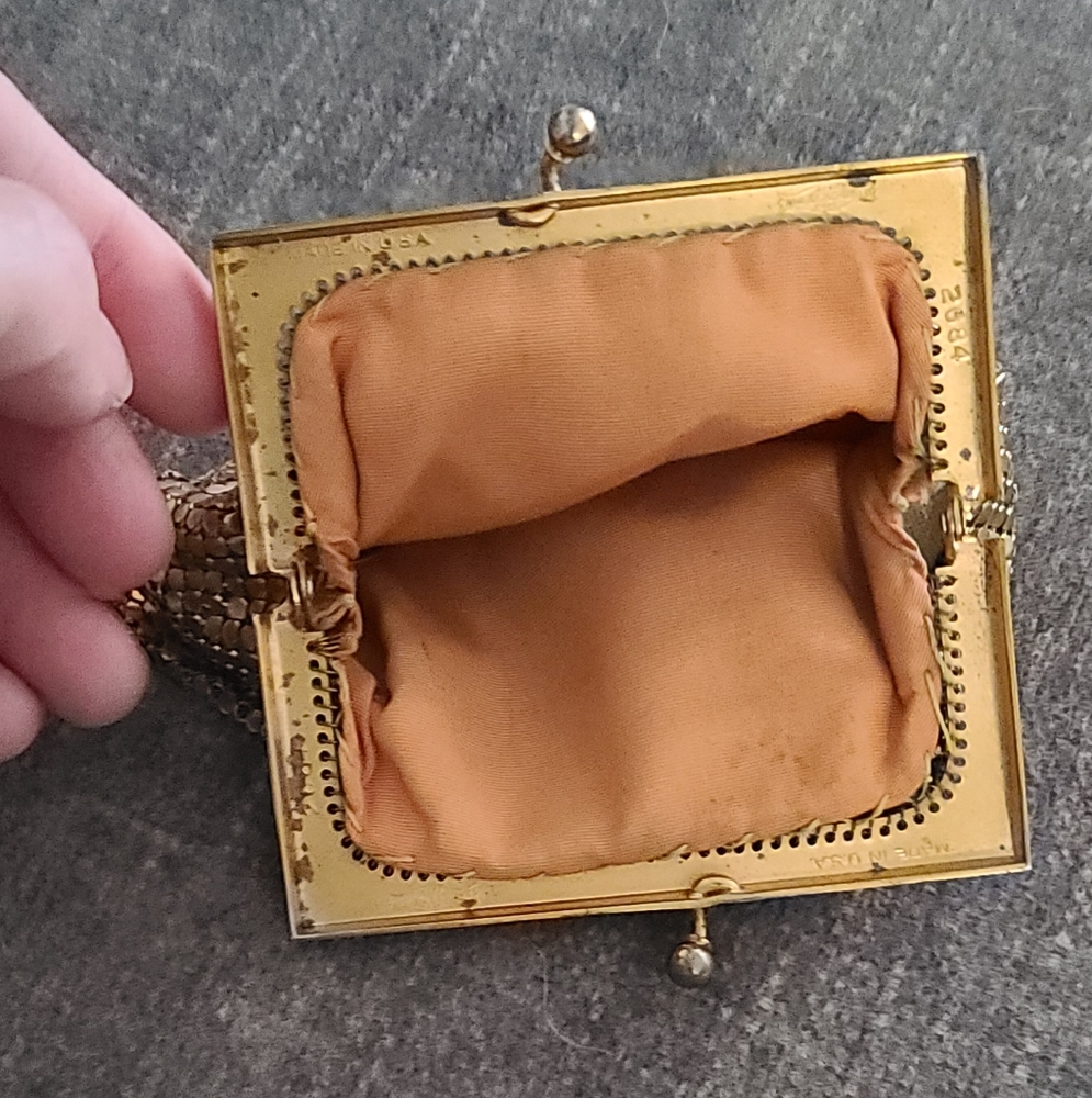 Vintage Whiting & Davis Gold Mesh Alligator Open Coin Purse - Picture 7 of 12